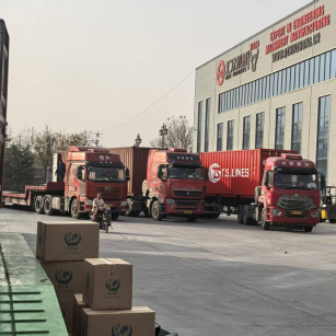 Napi konténerszállítmányok a HZM-től a globális piacokra