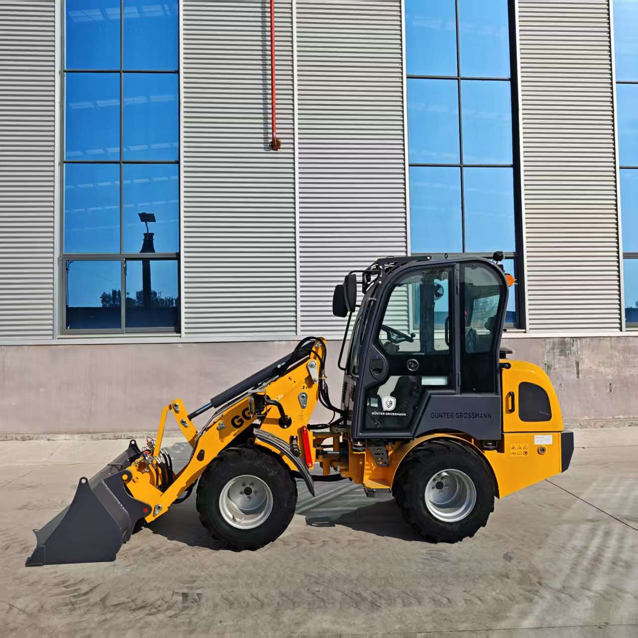 1Ton Mini Wheel Loader Factory_Manufacturer_Supplier - HZM Machinery