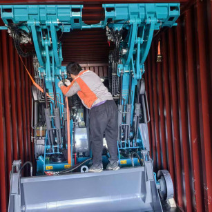 Ügyfél rakodó szemléje a HZM-nél